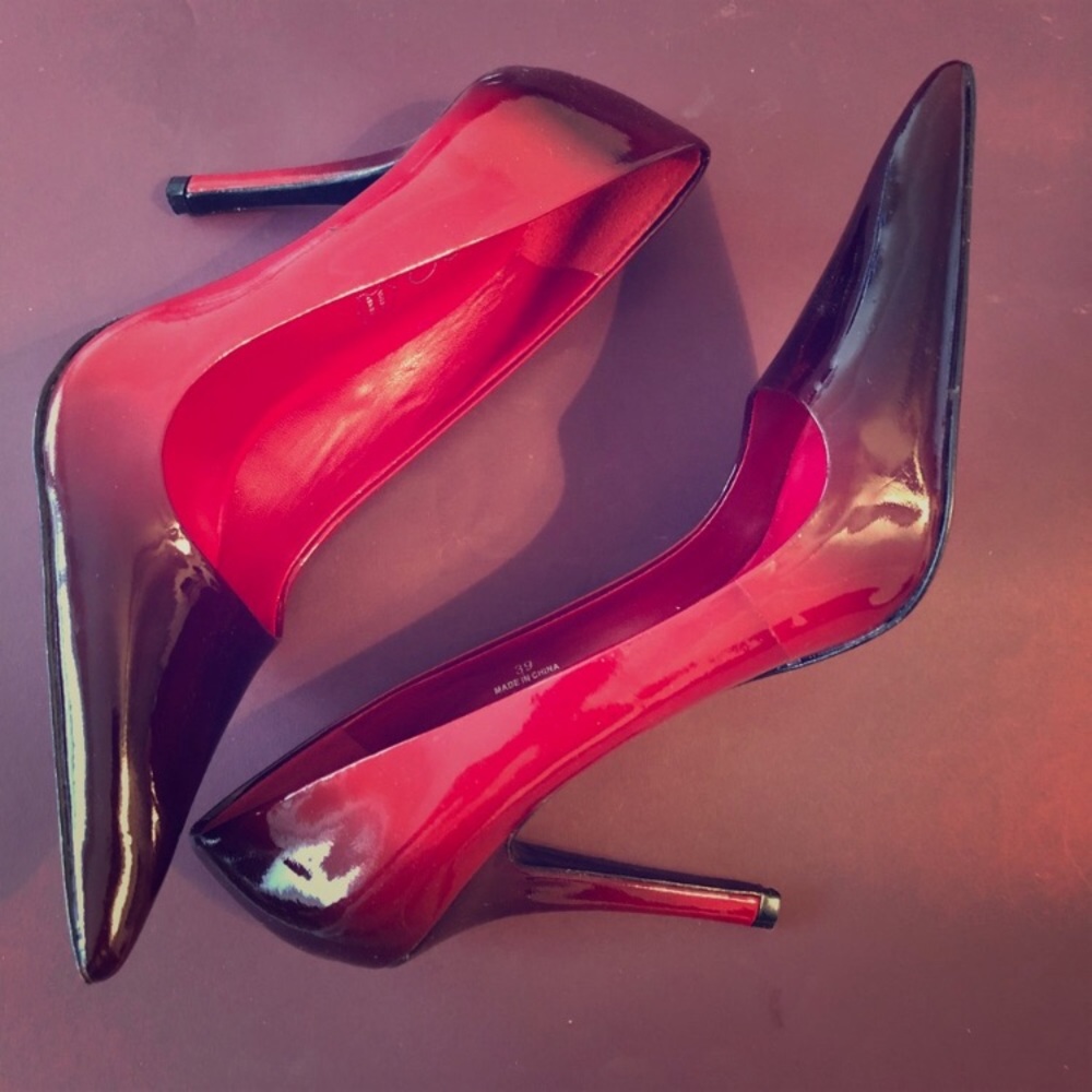 Aldo ombré red to black heels